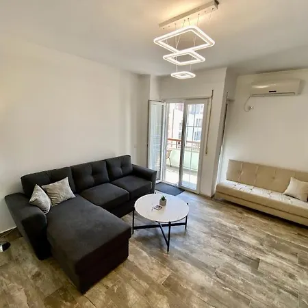 Sunny Place Apartment *