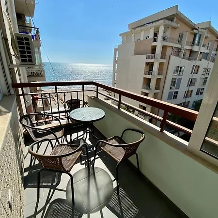 Sunny Place Apartment *